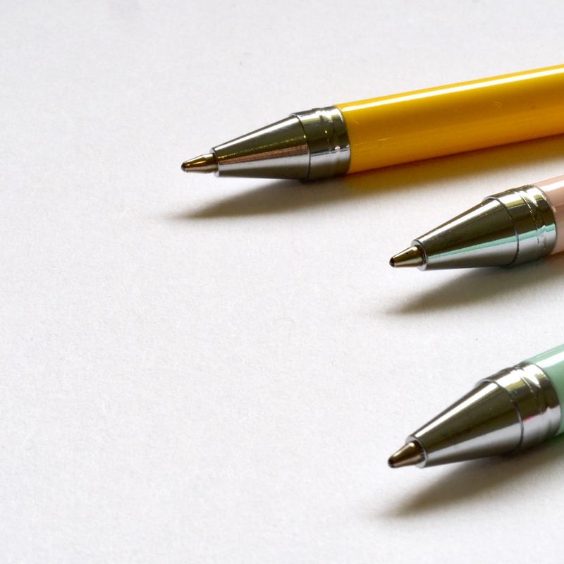 Dot Matrix Translucent Pen